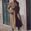 Manteau 100% laine avec détail
