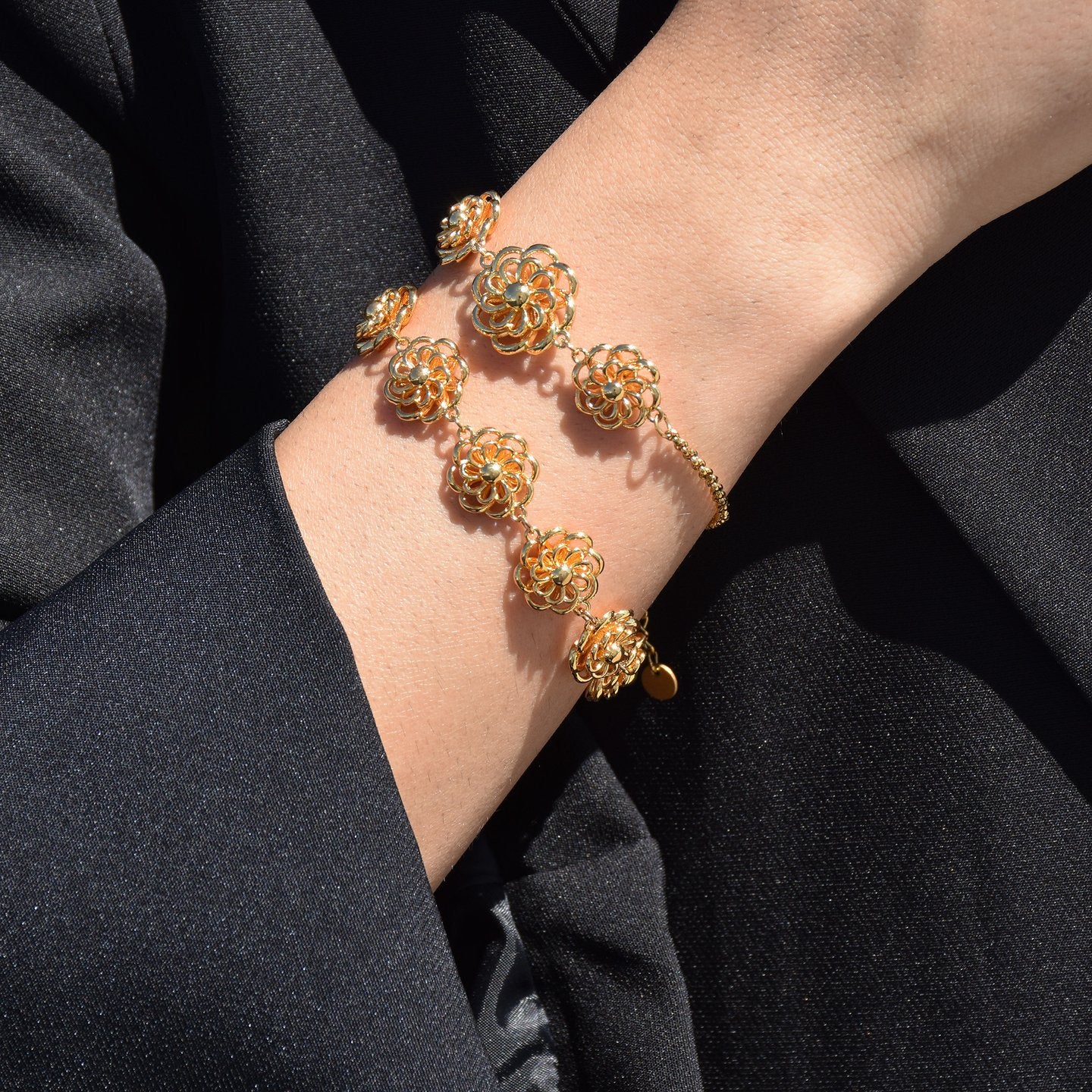 Bracelet Charms fleur traditionnelle Aria