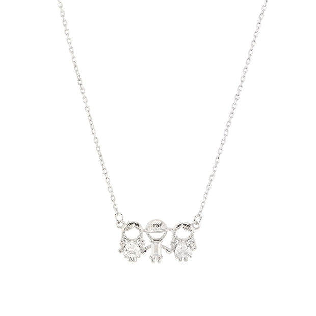 Collier avec deux filles et un garçon