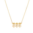 Collier avec trois garçons