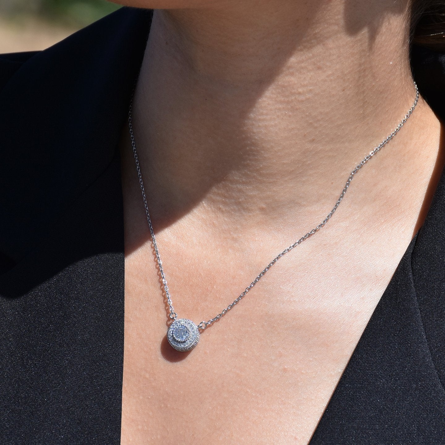 Ensemble Collier et Boucle d'oreille point de lumière