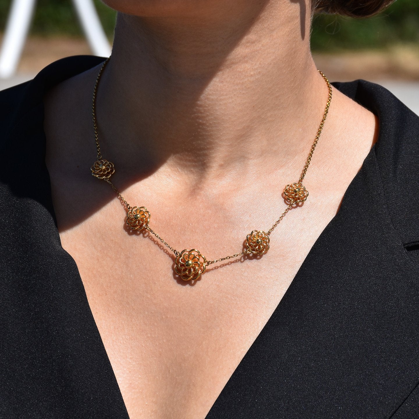 Collier Charms fleur traditionnelle