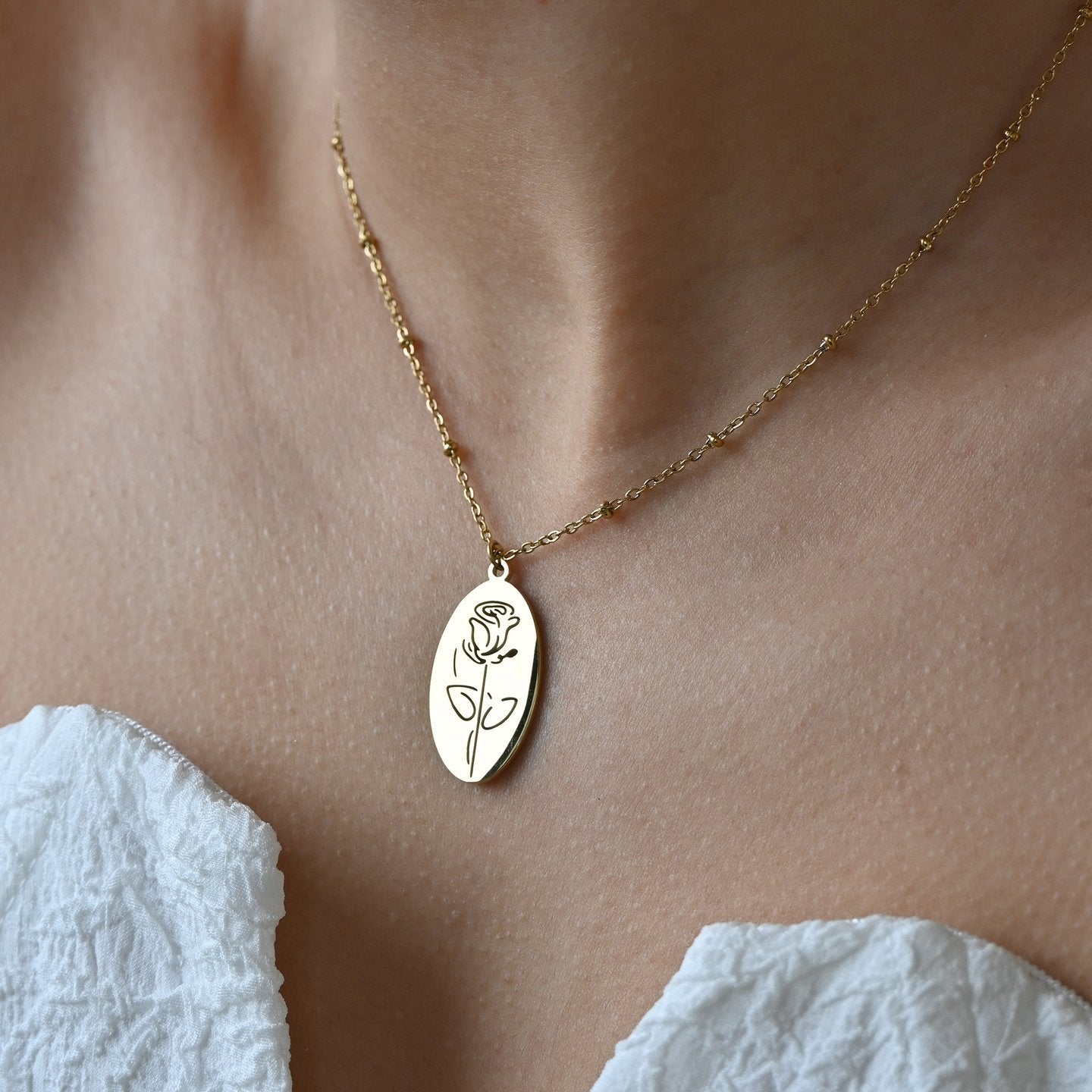 Collier lisse avec rose