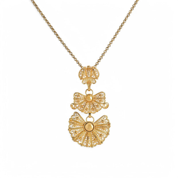 Collier avec nœud traditionnel