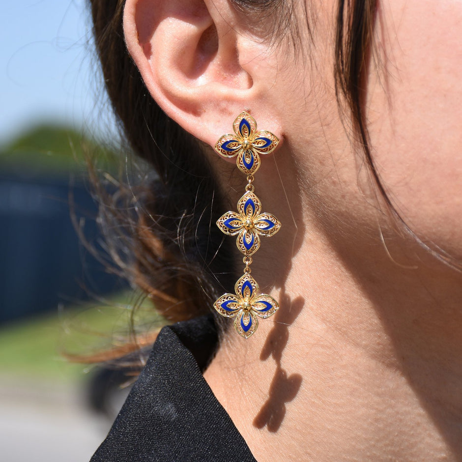 Boucles d’oreilles Aria fleur bleu traditionnelle