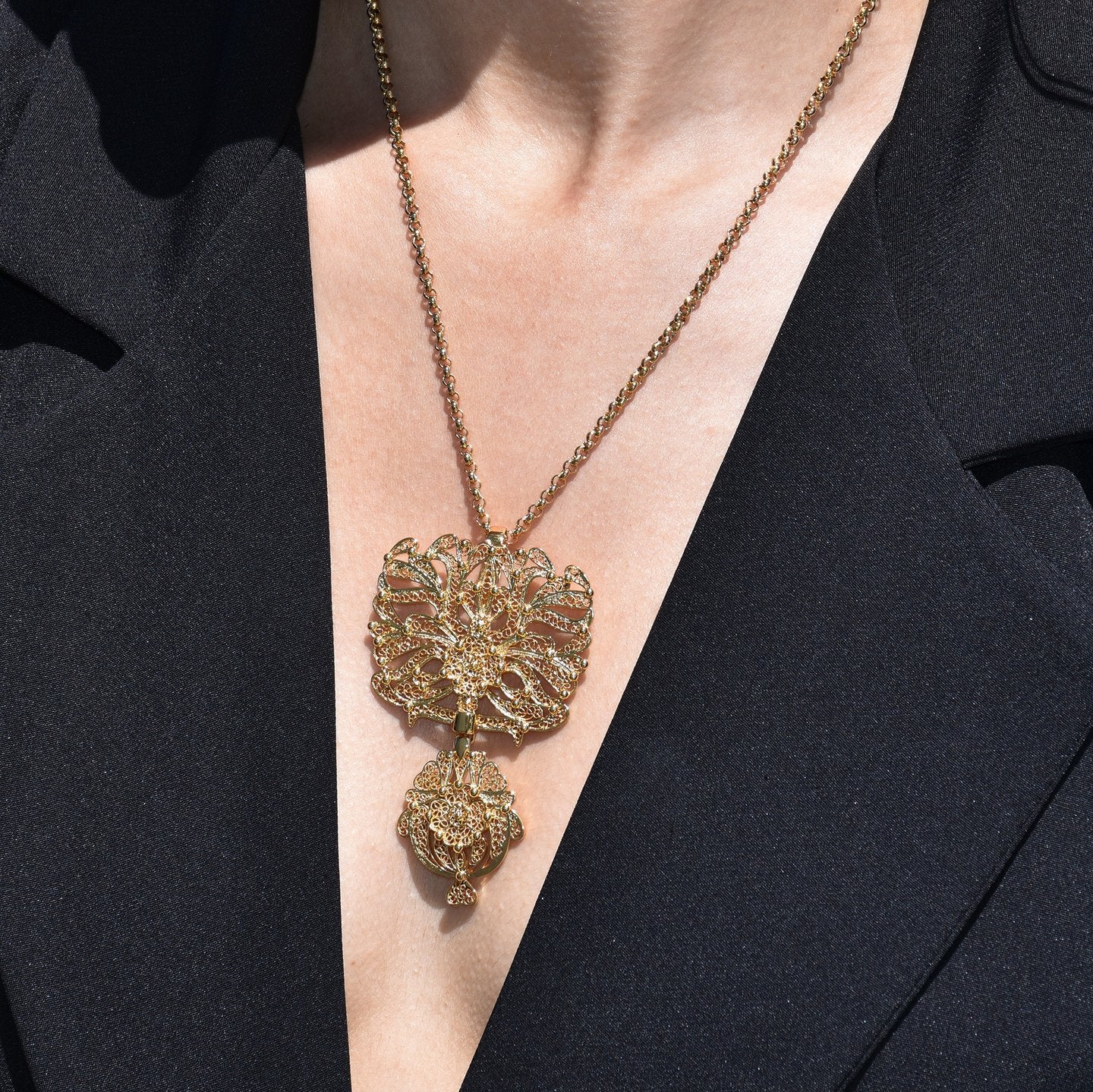Collier laça traditionnelle
