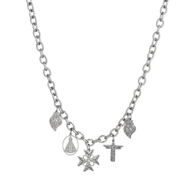 Collier avec pendentifs