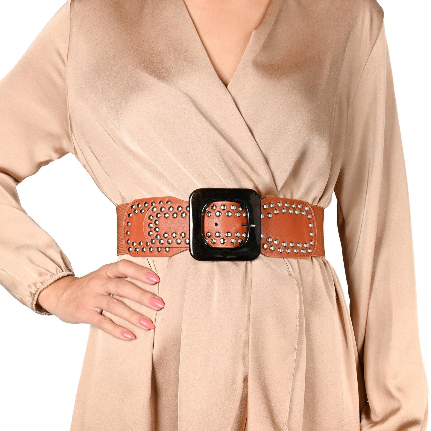 Ceinture large avec punaises argent