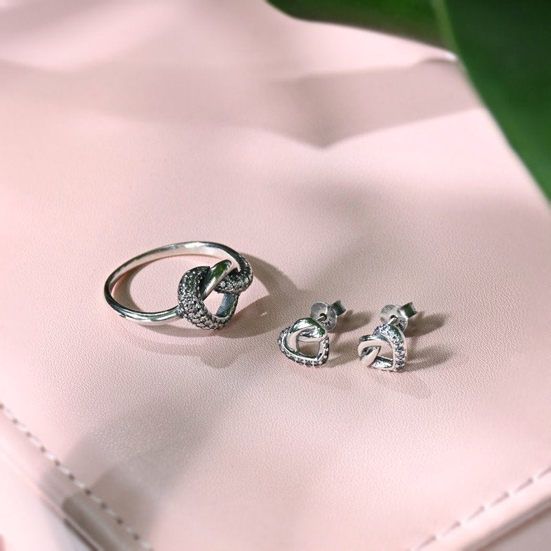 Boucle d'oreille épingle Iris petit cœur