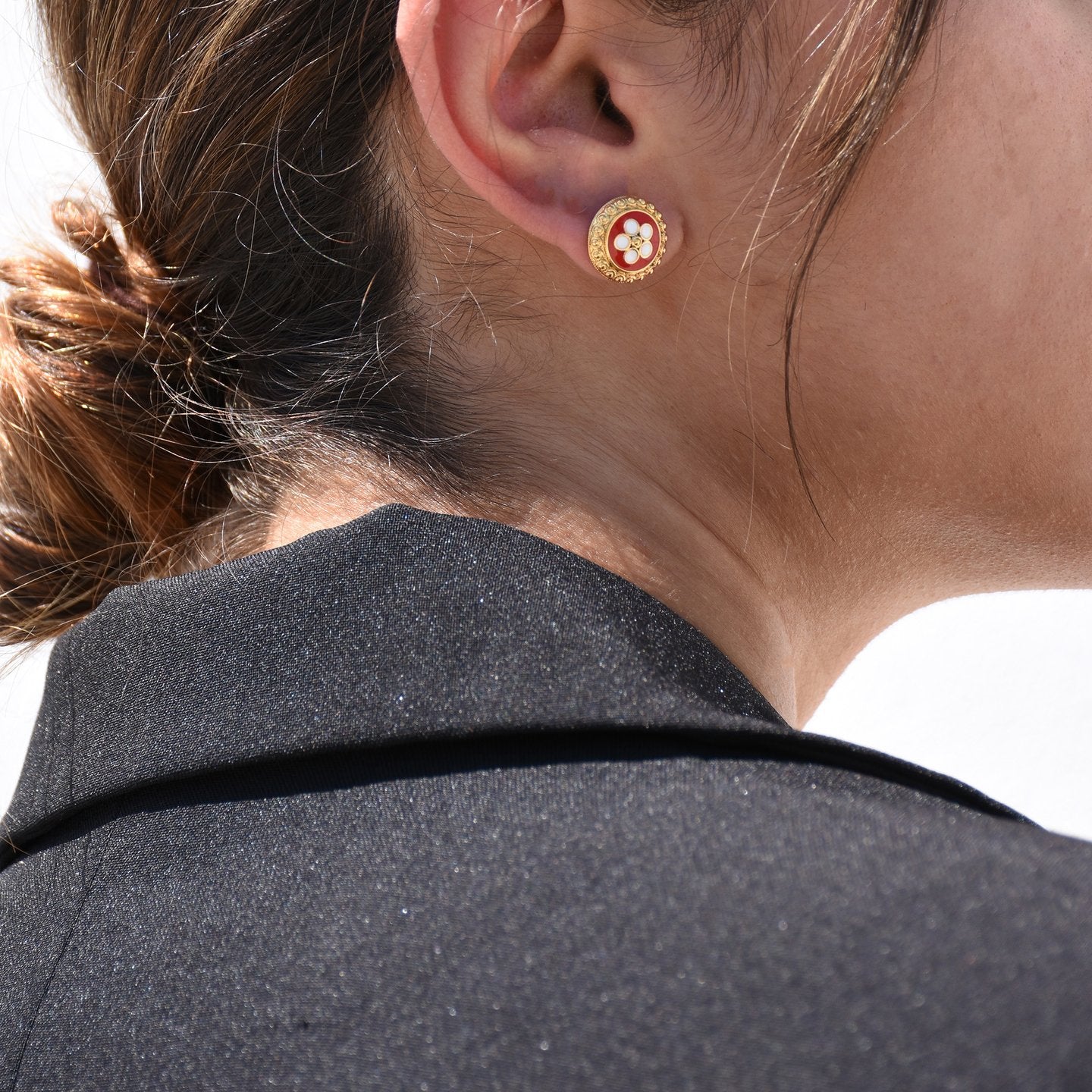 Boucles d'oreilles Aria fleur traditionnel plaqué or