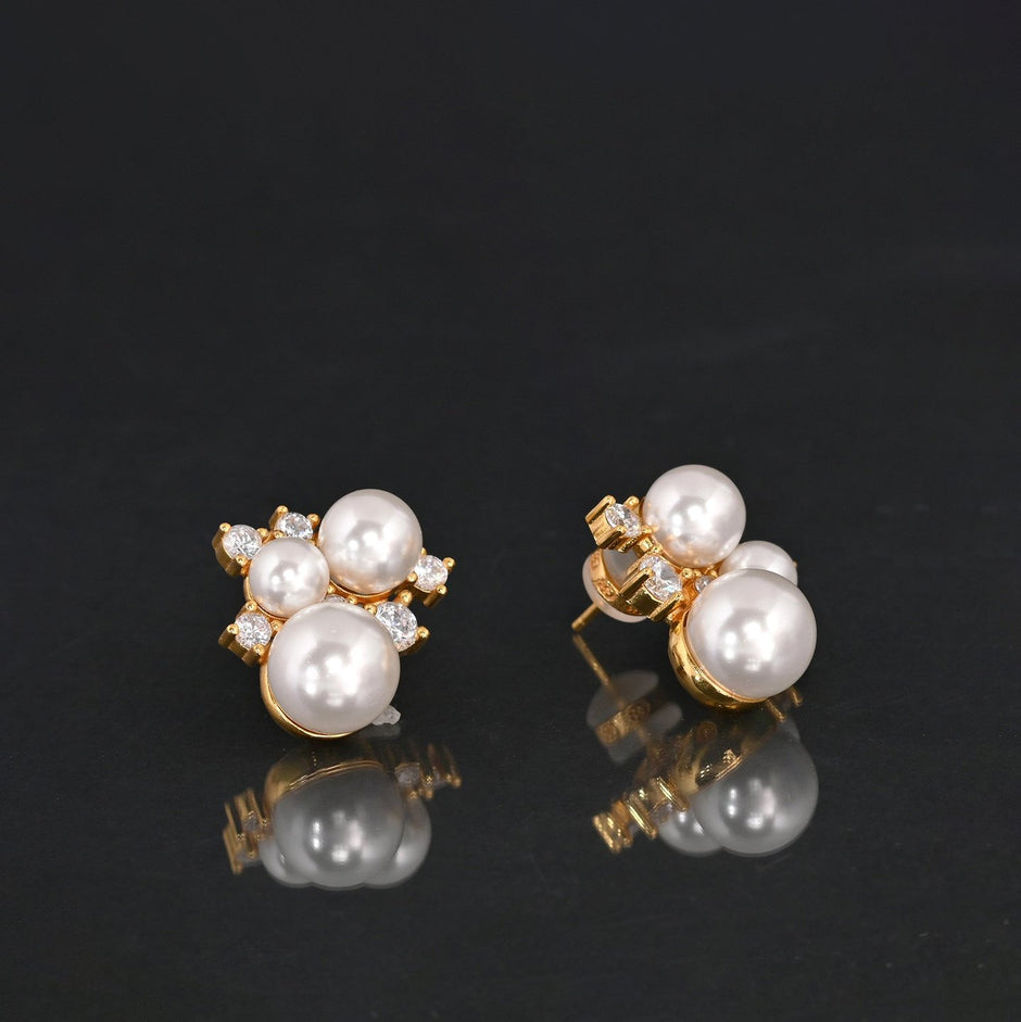 Boucles d'oreilles Luna avec zircones et perles