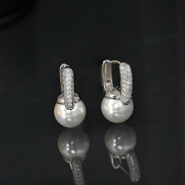 Boucles d'oreille Luna carrées avec perle