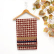Foulard avec motif pied de poule