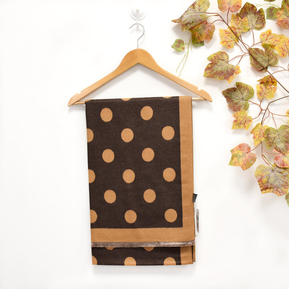 Foulard avec motifs à pois