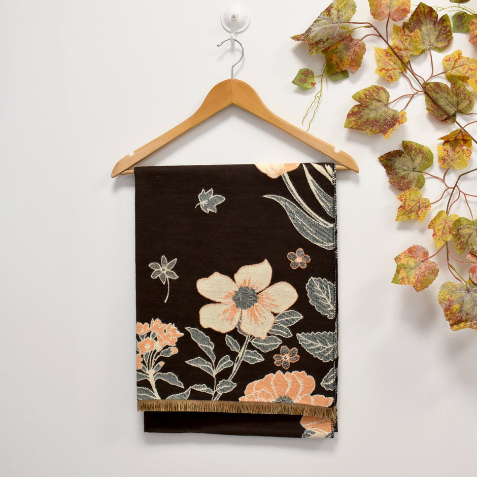 Foulard à imprimé floral et papillon
