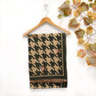 Foulard avec imprimé pied de poule