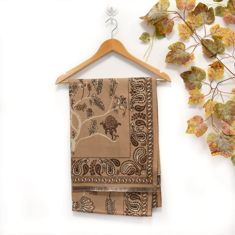 Foulard avec motif paisley