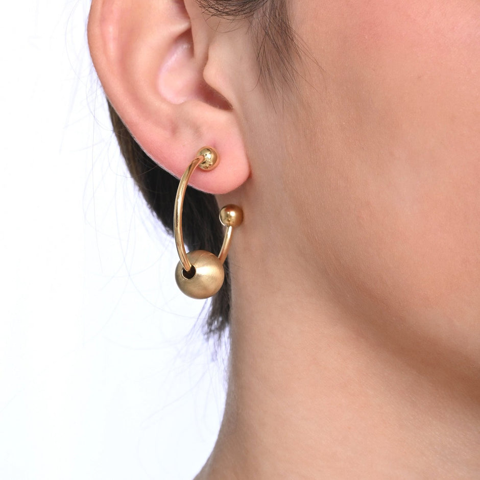 Anneaux Esmée en acier inoxydable avec pendentif boule