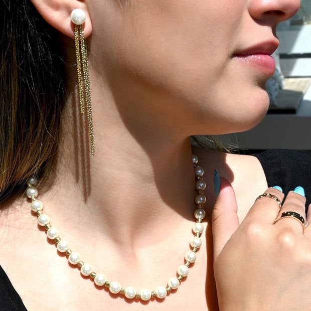 Boucles d'oreilles Esmée en acier long avec perle