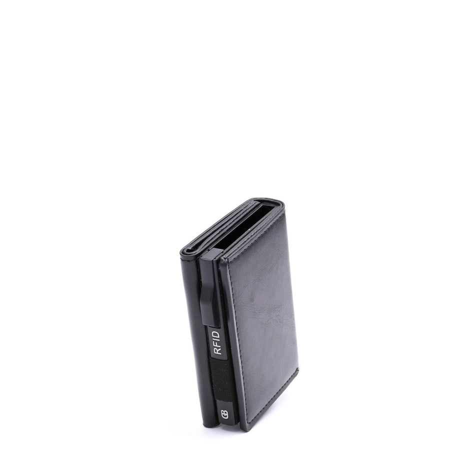 Porte-cartes avec fermeture aimantée