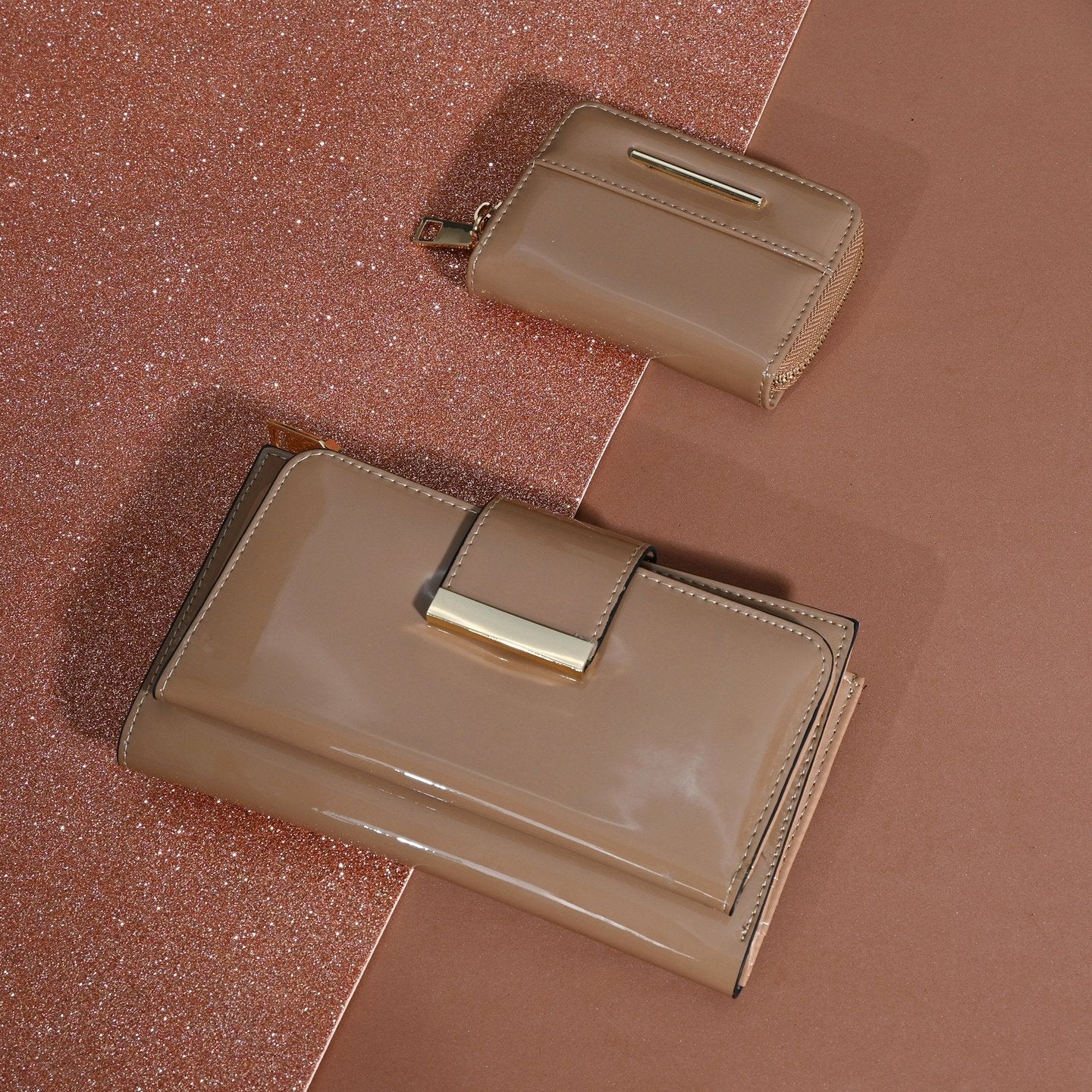 Ensemble de portefeuilles vernis