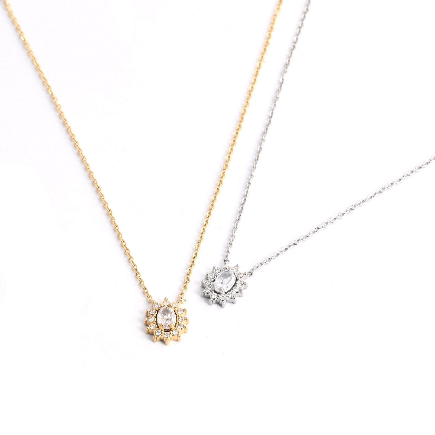 Collier en acier pierre transparent soleil
