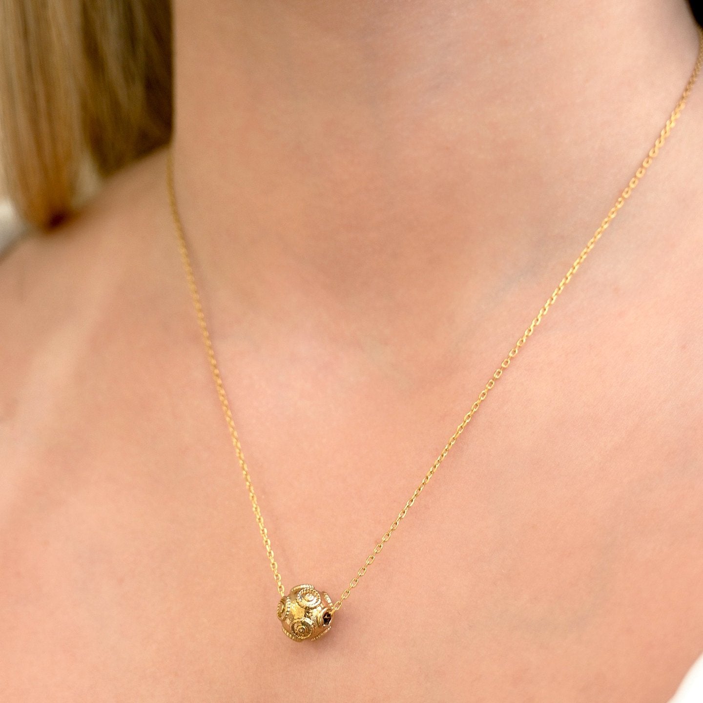 Collier Encantos avec boule Viana