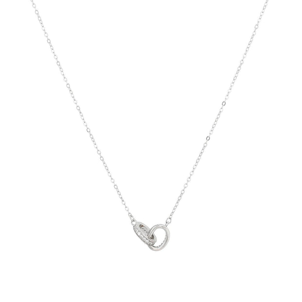 Collier avec cercles entrelacés