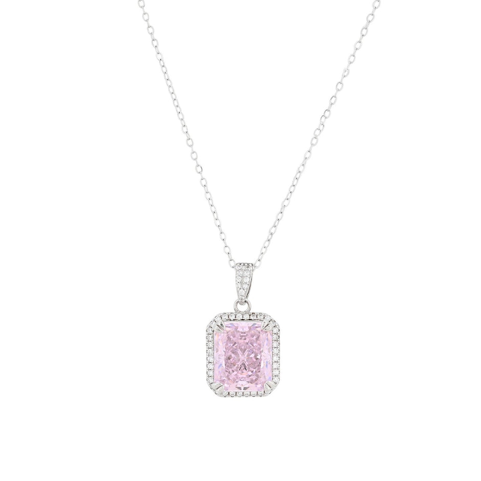 Collier avec pierre rectangulaire