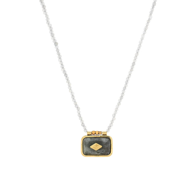 Collier long rectangulaire en acier et pierres naturelles