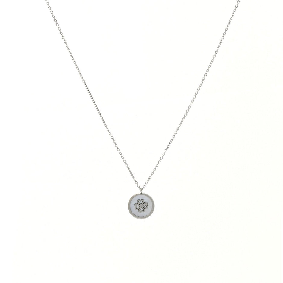 Collier en acier avec trèfle