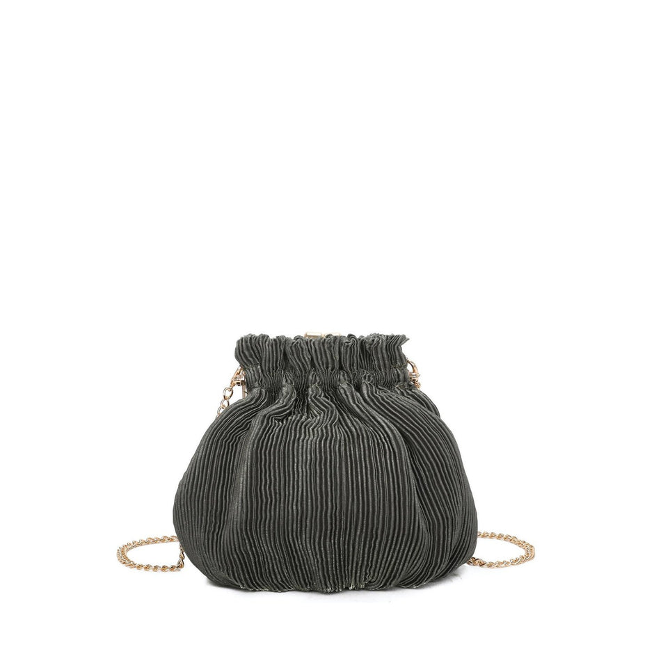 Pochette femme en tissu brillant