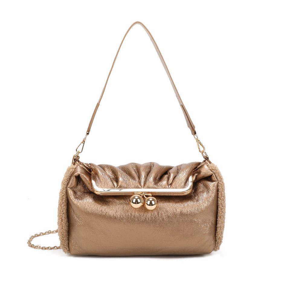 Sac à main avec tissu brillant