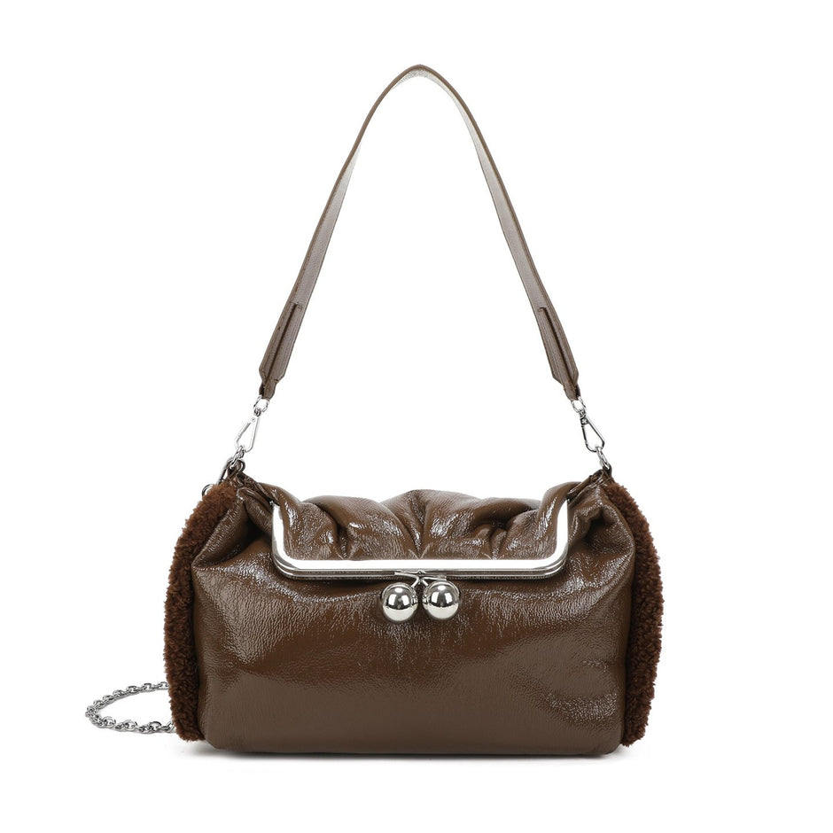 Sac à main avec tissu brillant