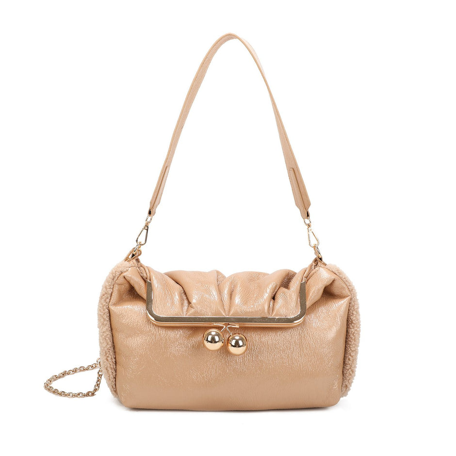 Sac à main avec tissu brillant