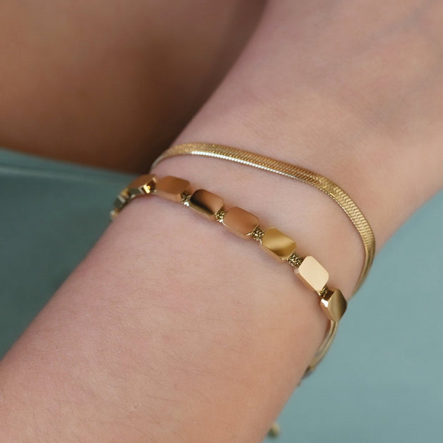Bracelet Esmée en acier carré