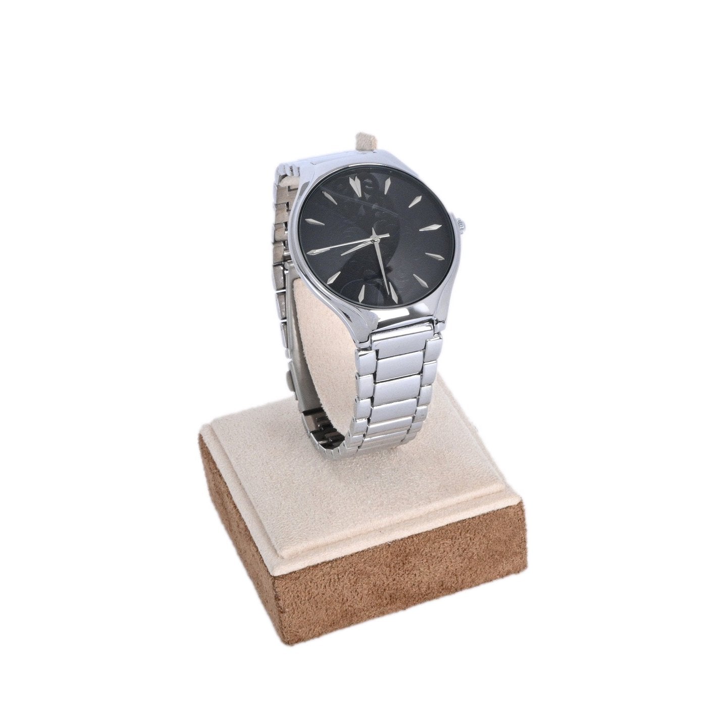Montre analogique argent fond noir