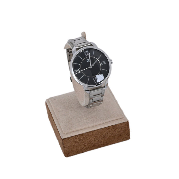 Montre analogique argent fond noir